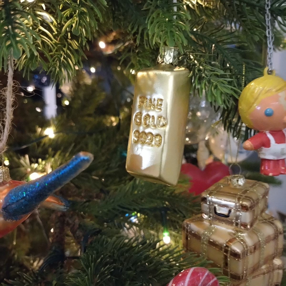 Пусть в новом году всё будет лучше, светлее и теплее, больше моря, меньше стрессов и лучше результаты, больше любви, здоровья и взаимопонимания  
С наступающим!😁 | Сетка — социальная сеть от hh.ru