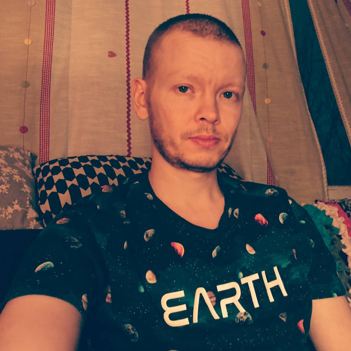 Владимир Попов