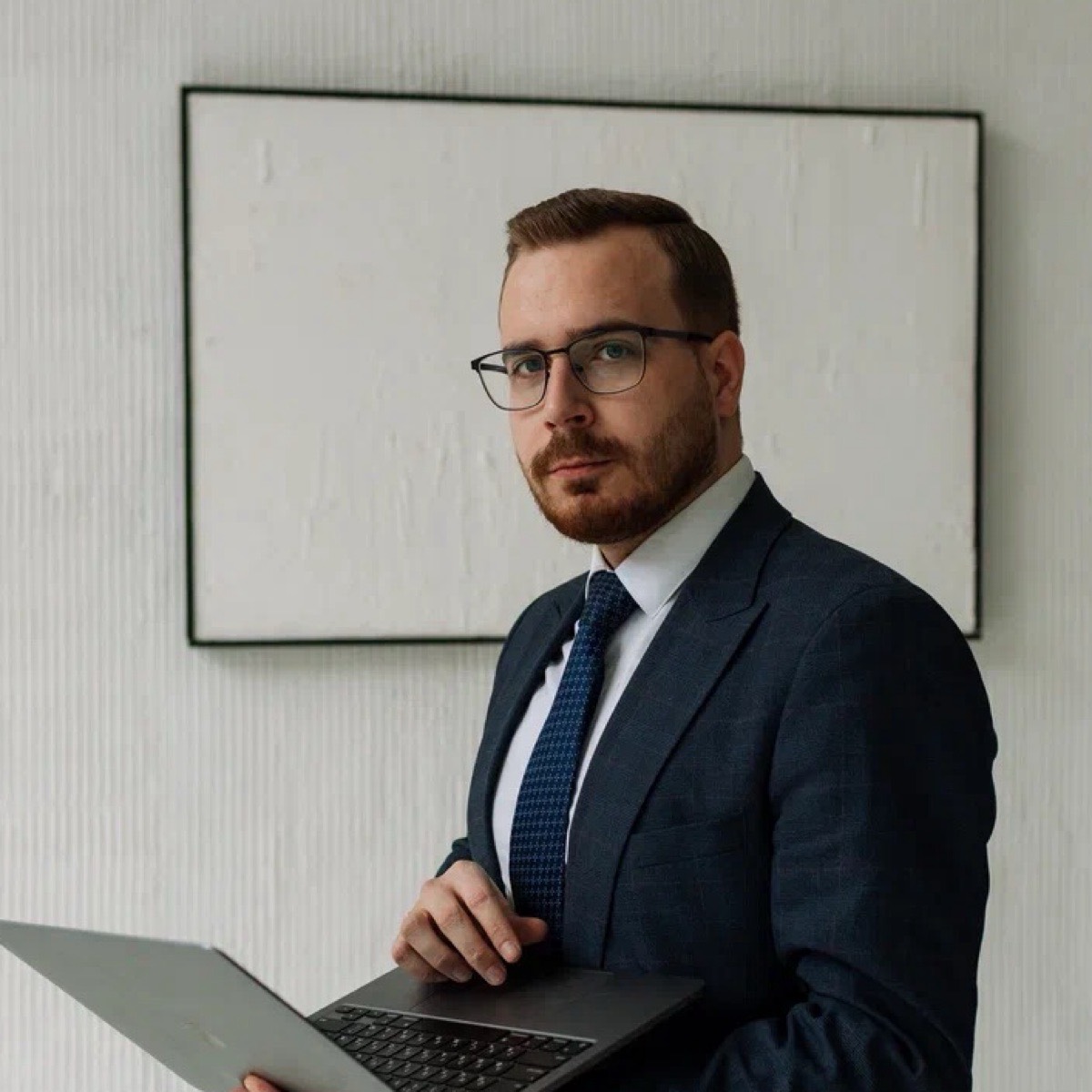 Игорь Новиков