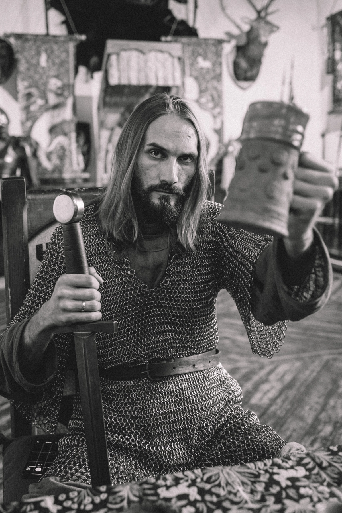 Битва в год дракона была тяжёлой, но важно выделить успехи, чтобы не выгореть. Итак,
📸 170 съёмок за 2024. Итоги года 😱
➡️ 2024 стал для меня настоящим годом открытий, роста и новых возможностей | Сетка — социальная сеть от hh.ru