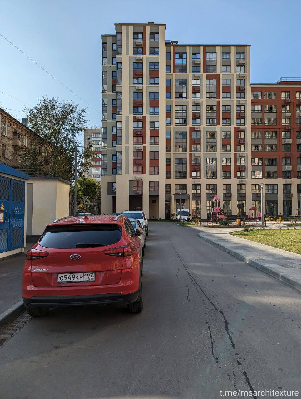 Хорошая реновация.
В Москве уже несколько лет идёт программа реновации и есть много поводов её ругать, но есть ли хорошие дома?
Да! — отвечаем мы (канал Архитектстура), смотрите подборку ниже:
1 | Сетка — социальная сеть от hh.ru