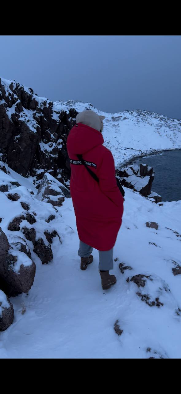❄️🦌🦪Одна из причин моего долгого молчания в канале, помимо дедлайнов, — поездка в Мурманск и Териберку на день рождения.
Хочу поделиться несколькими интересными фактами и наблюдениями | Сетка — социальная сеть от hh.ru