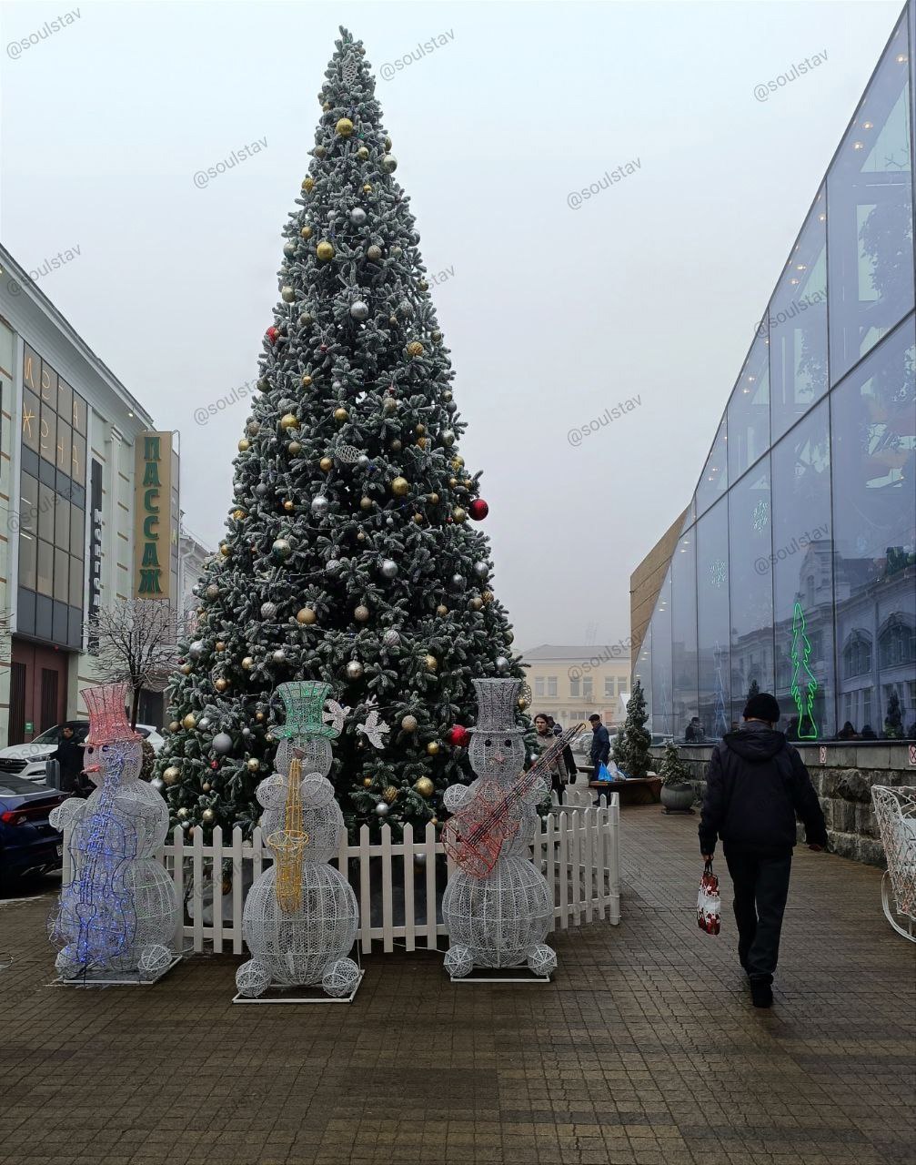 ⛄ Новогодний вайб на Нижнем рынке
📷 soulstav
@stavropolyevibe | Сетка — социальная сеть от hh.ru