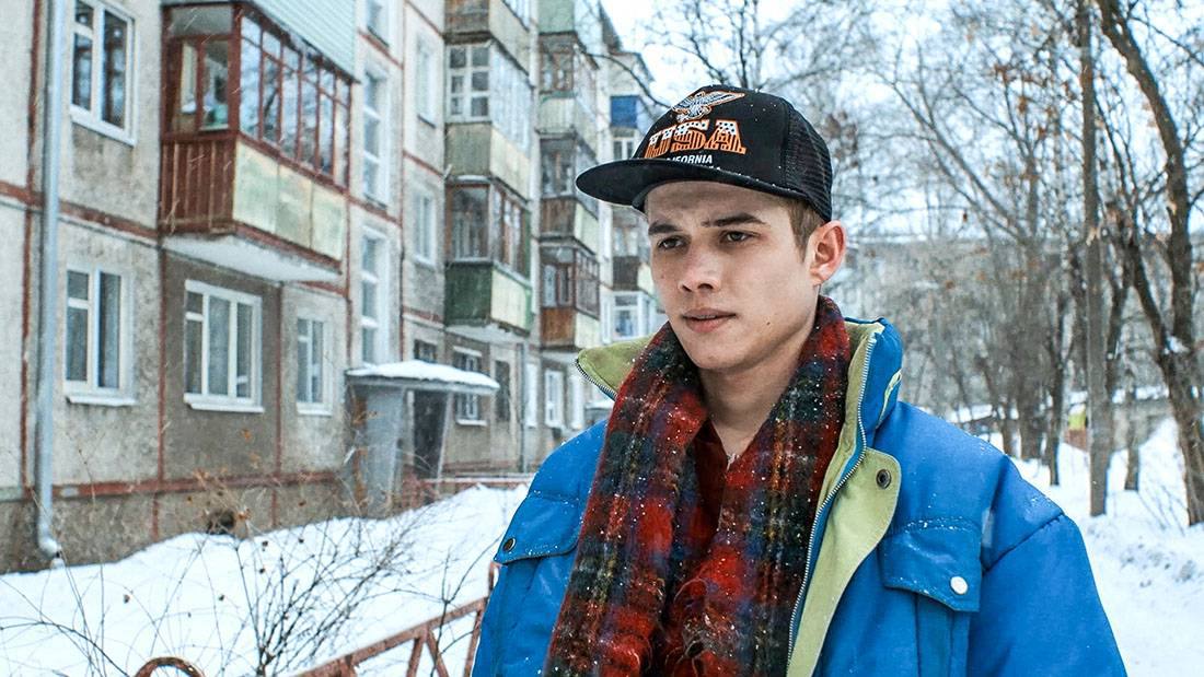 Пацаны не извиняются?
Год назад вышел отличный сериал «Слово пацана». Скоро можно будет и пересмотреть.
Меня там зацепила одна фраза — «Пацаны не извиняются» | Сетка — социальная сеть от hh.ru