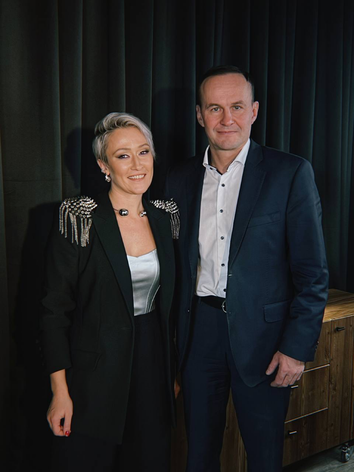 Я так горжусь собой!!!
Сегодня снимали с командиром космического корабля, ученым, мотивационным спикером - Сергеем Рязанским
Говорили мы про ИТ, про технологии, сервера, радиацию и про то, как управля... | Сетка — социальная сеть от hh.ru