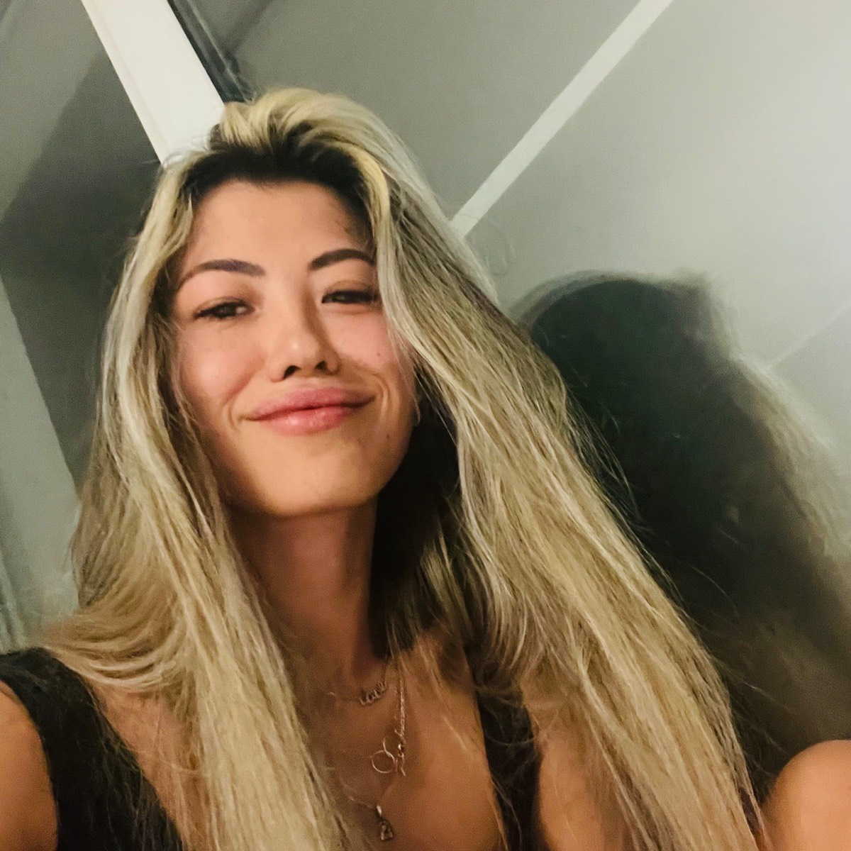 Анна Хон
