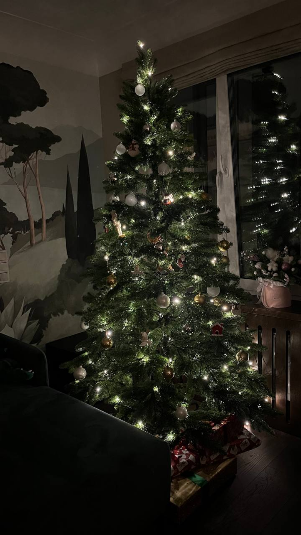 Итоги года в #сетка2025  
  
Что ж, сидя на диваничке под музыку merry christmas, в носках с дедом морозом и попивая сидорок, я задумался, а какой же след оставил на мне уходящий 2024 год  
  
Говорят... | Сетка — социальная сеть от hh.ru