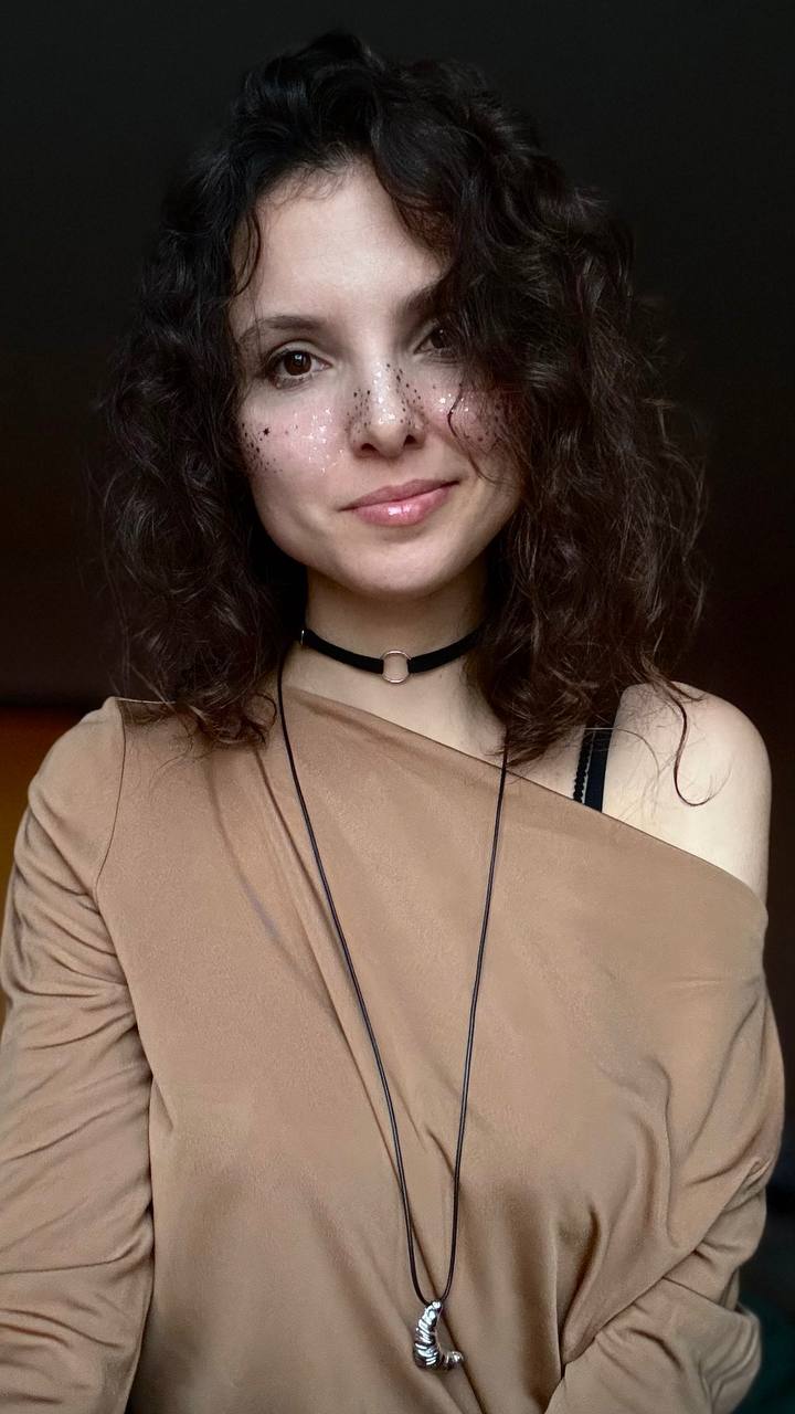Без итогов просто скажу, что теперь каждый год у меня лучший! И только так ✨
Чего и вам желаю. Живите! Свою лучшую жизнь живите. Прям сейчас! Фсё ❤️ | Сетка — социальная сеть от hh.ru