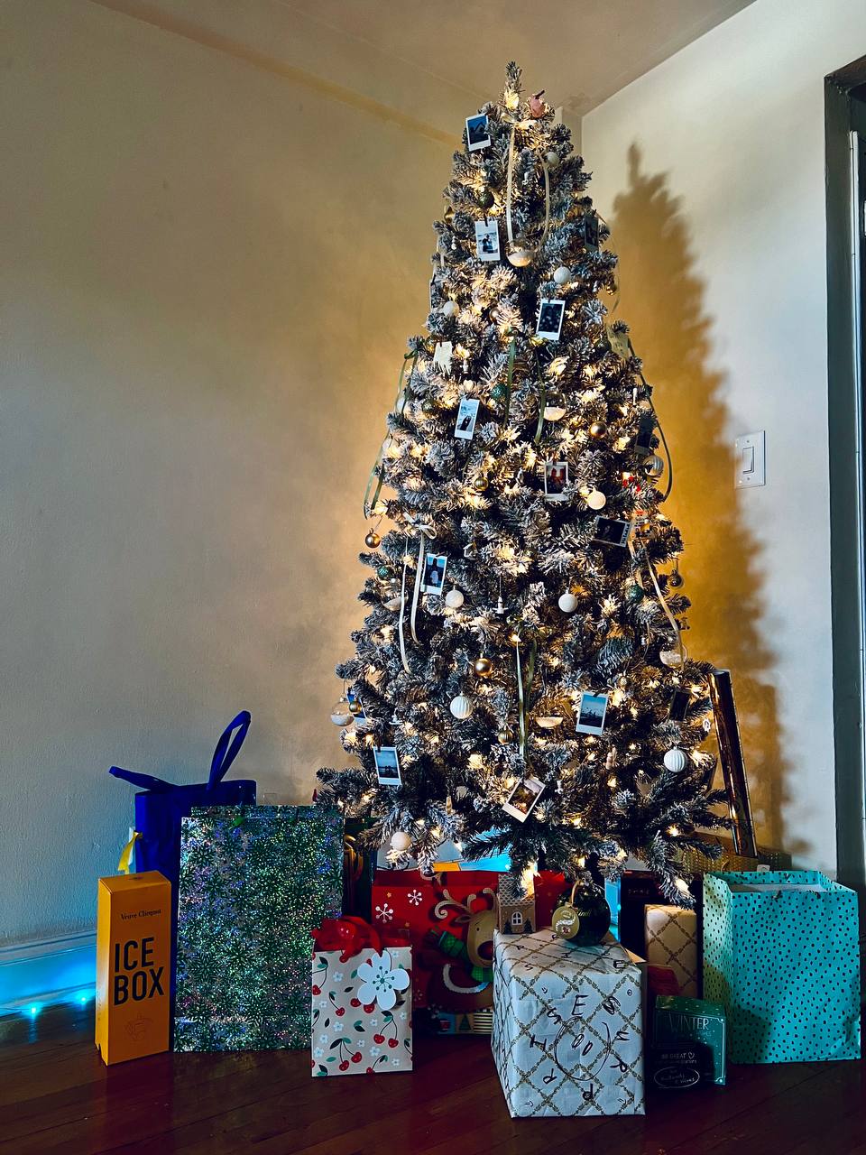 Друзья, всех с Новым годом! 🎄
Говорят, что формулировать свои цели и желания в настоящем времени помогает не только мечтать, но и быстрее двигаться к желаемому | Сетка — социальная сеть от hh.ru