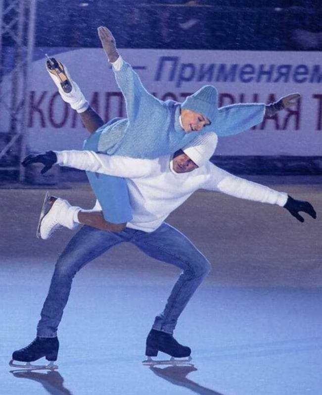 ⛸️ Бесплатное ледовое шоу Татьяны Навки
В рамках проекта «Зима в Подмосковье» Татьяна Навка и Петр Чернышев привезут в подмосковные города ледовый спектакль «Новогодний самовар»
📆2 января в 17:00
📍Пуш... | Сетка — социальная сеть от hh.ru