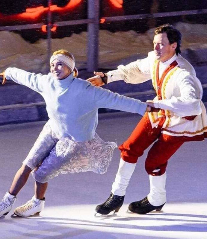 ⛸️ Бесплатное ледовое шоу Татьяны Навки
В рамках проекта «Зима в Подмосковье» Татьяна Навка и Петр Чернышев привезут в подмосковные города ледовый спектакль «Новогодний самовар»
📆2 января в 17:00
📍Пуш... | Сетка — социальная сеть от hh.ru
