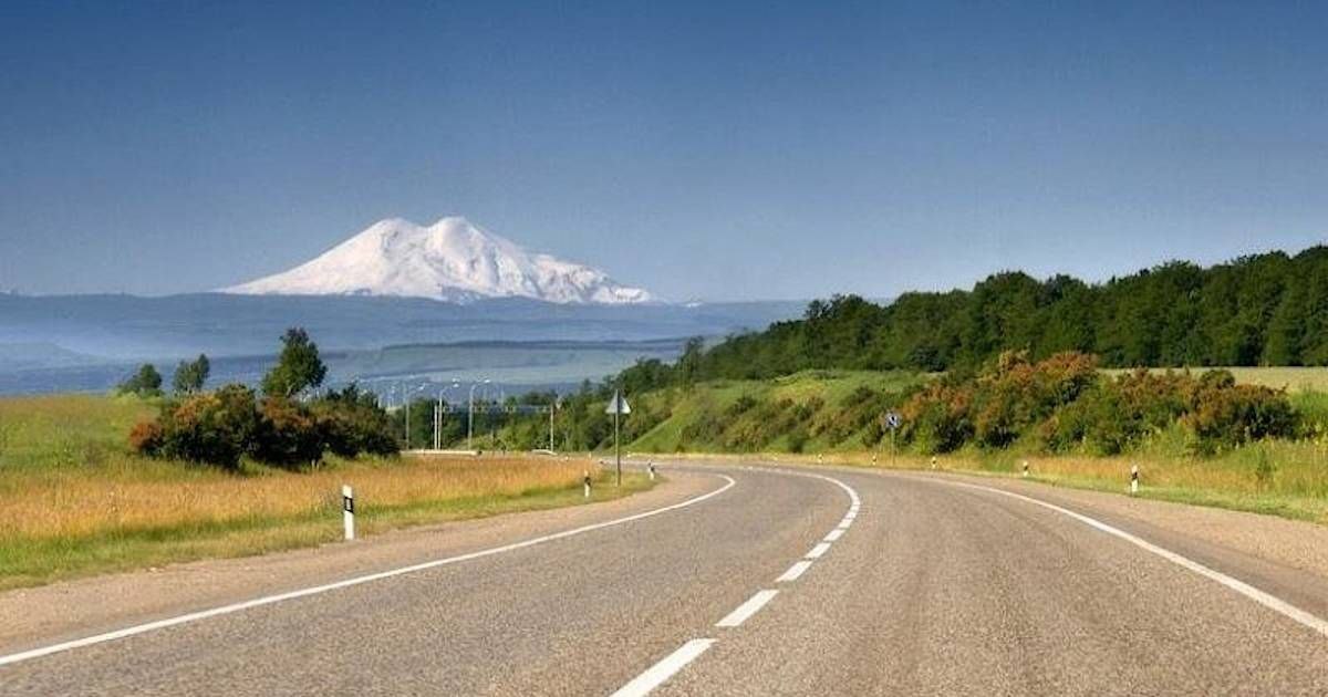 Новую дорогу из Кисловодска до Чёрного моря начнут строить в 2025 году
Краевой Миндор подтвердил сроки реализации проекта автомобильной дороги между Кисловодском и Сочи | Сетка — социальная сеть от hh.ru