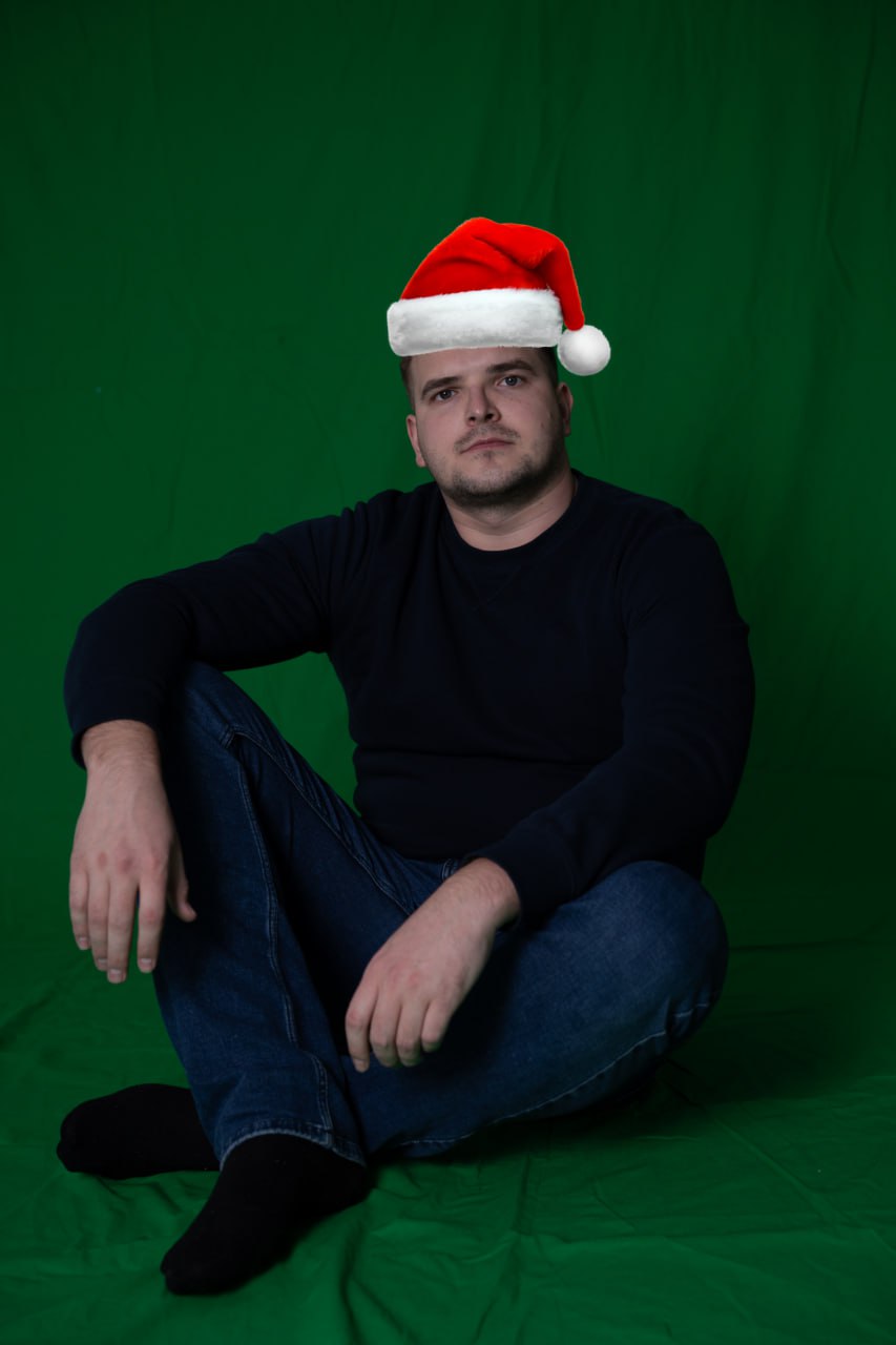🎄 Дорогие подписчики!
Вот и закончился ещё один год — год, который подарил нам новые вызовы, достижения и опыт.
Пусть 2025 год станет для вас временем роста, успеха и исполнения самых смелых планов | Сетка — социальная сеть от hh.ru