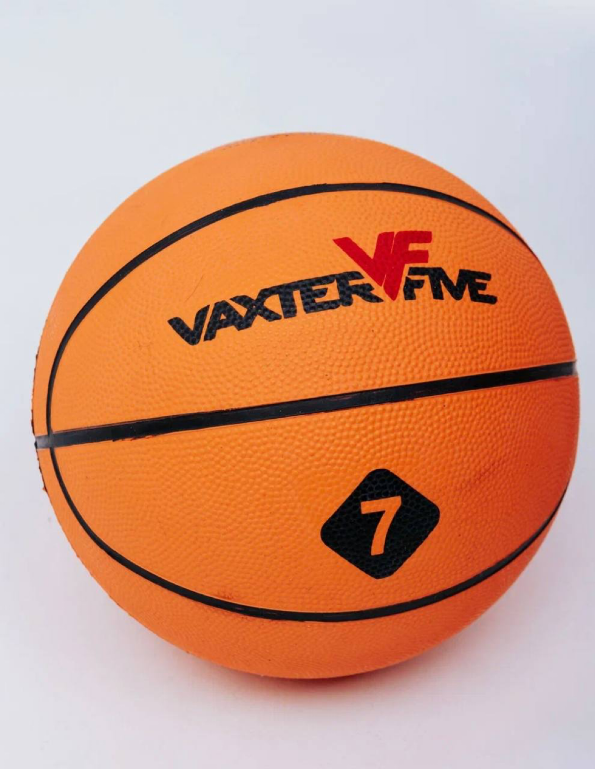 🏀 Баскетбольные мячи от Vaxter Five для ваших побед!
Vaxter Five предлагает баскетбольные мячи, разработанные для максимальной производительности и удовольствия от игры на любом уровне — от любительск... | Сетка — социальная сеть от hh.ru