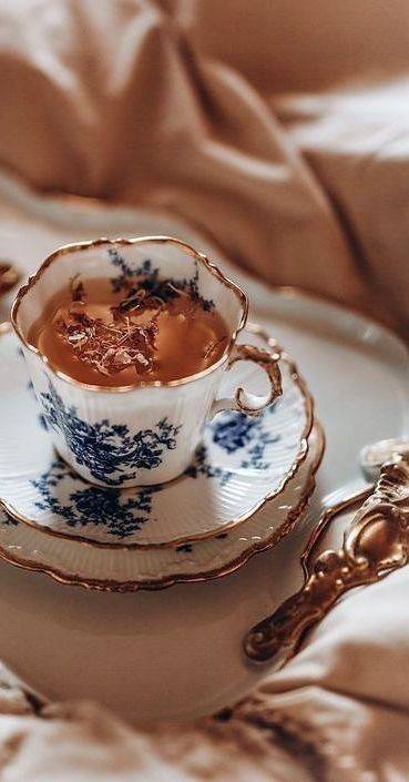 ☕️Интерактивное шоу-путешествие «Чаепитие с графиней»18 и 19 января
В 13:00, 13:50, 14:40, 15:30, 16:20 и 17:00
Обитатели дома графини делятся с гостями разнообразием традиций чаепития в Москве, котор... | Сетка — социальная сеть от hh.ru