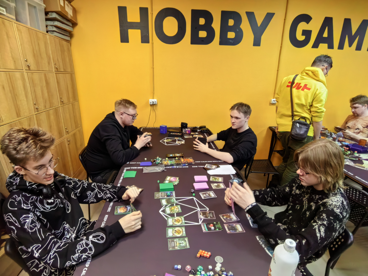 Успешно реализовал свой счетчик для Берсерк герои можно найти в русторе ) Вот фотки с успешного релиза приложения и просто игр , спасибо за активное участие в бета тесте моим друзьям по клубу | Сетка — социальная сеть от hh.ru