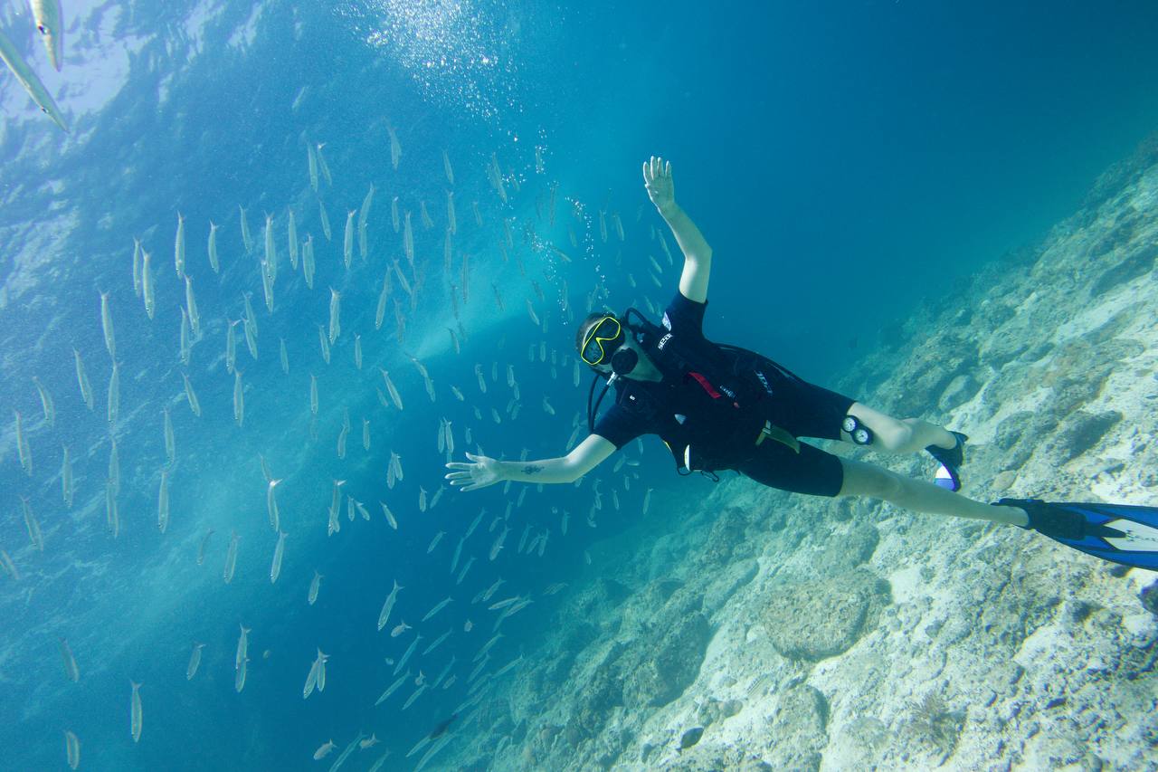 Новый год, новые горизонты: как я перезагружаюсь
Праздники — время для всех разное. Кто-то отдыхает в пледе с оливье, кто-то пересматривает сериалы, а для меня лучшее — это попробовать что-то новое | Сетка — социальная сеть от hh.ru