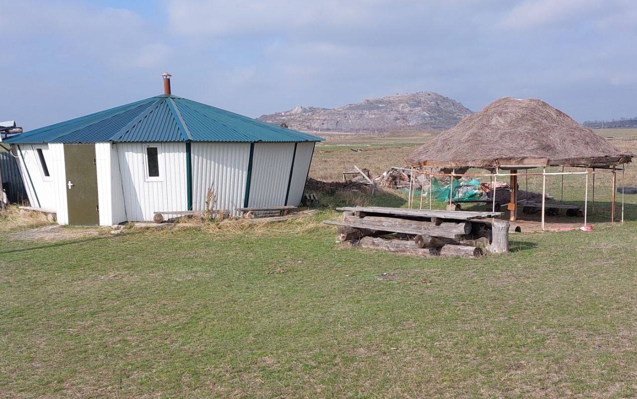 🏔️А вы видели настоящую юрту?
Она есть в Этноауле, который находится в селе Канглы на участке за рекой Суркуль | Сетка — социальная сеть от hh.ru