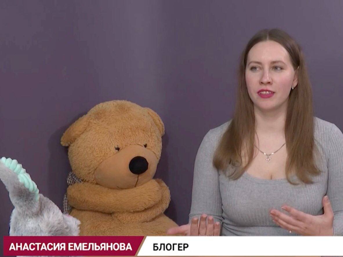 7 в одном?!
Вчера в ленте увидела пост паблика, высмеивающий женщину, которая дает интервью на тв и там 3 разных подписи. Ну, у меня их полно, решила тоже сделать скрины с некоторых из репортажей | Сетка — социальная сеть от hh.ru