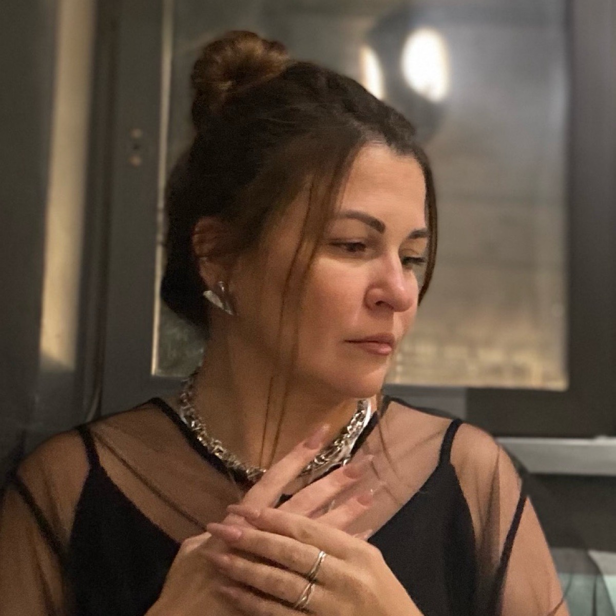 Елена Попова