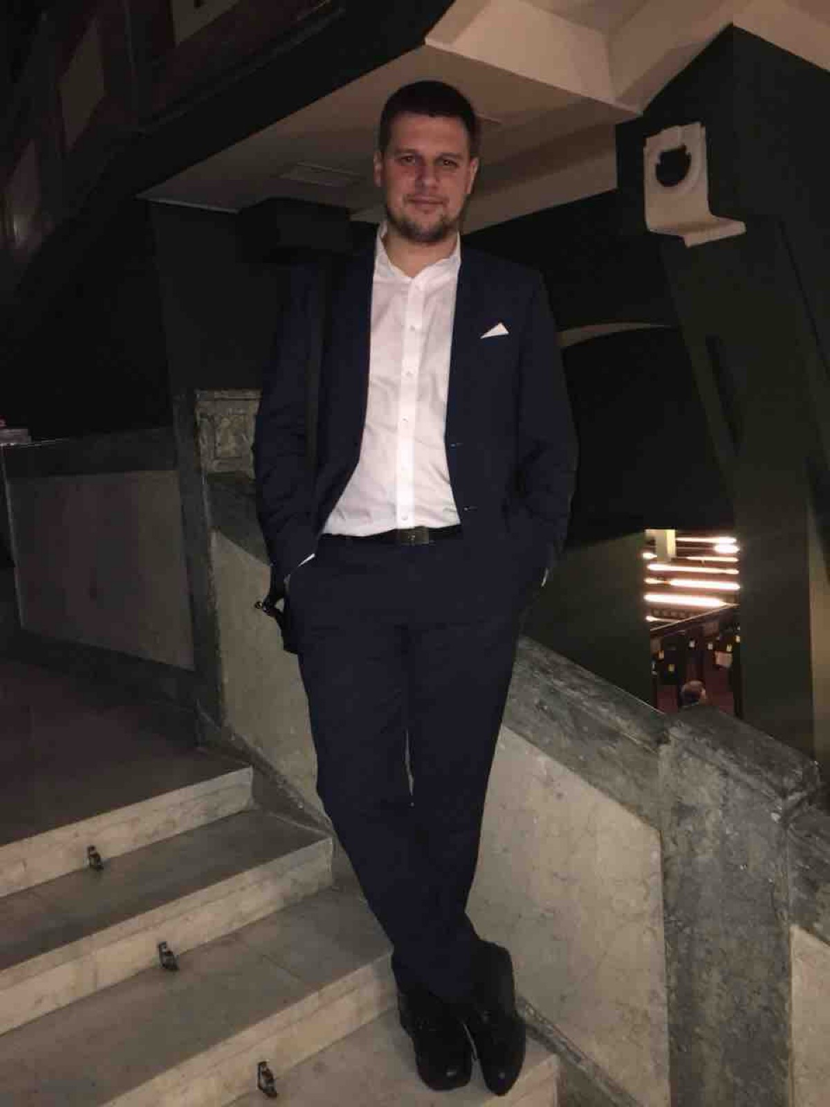 Дмитрий Глухов