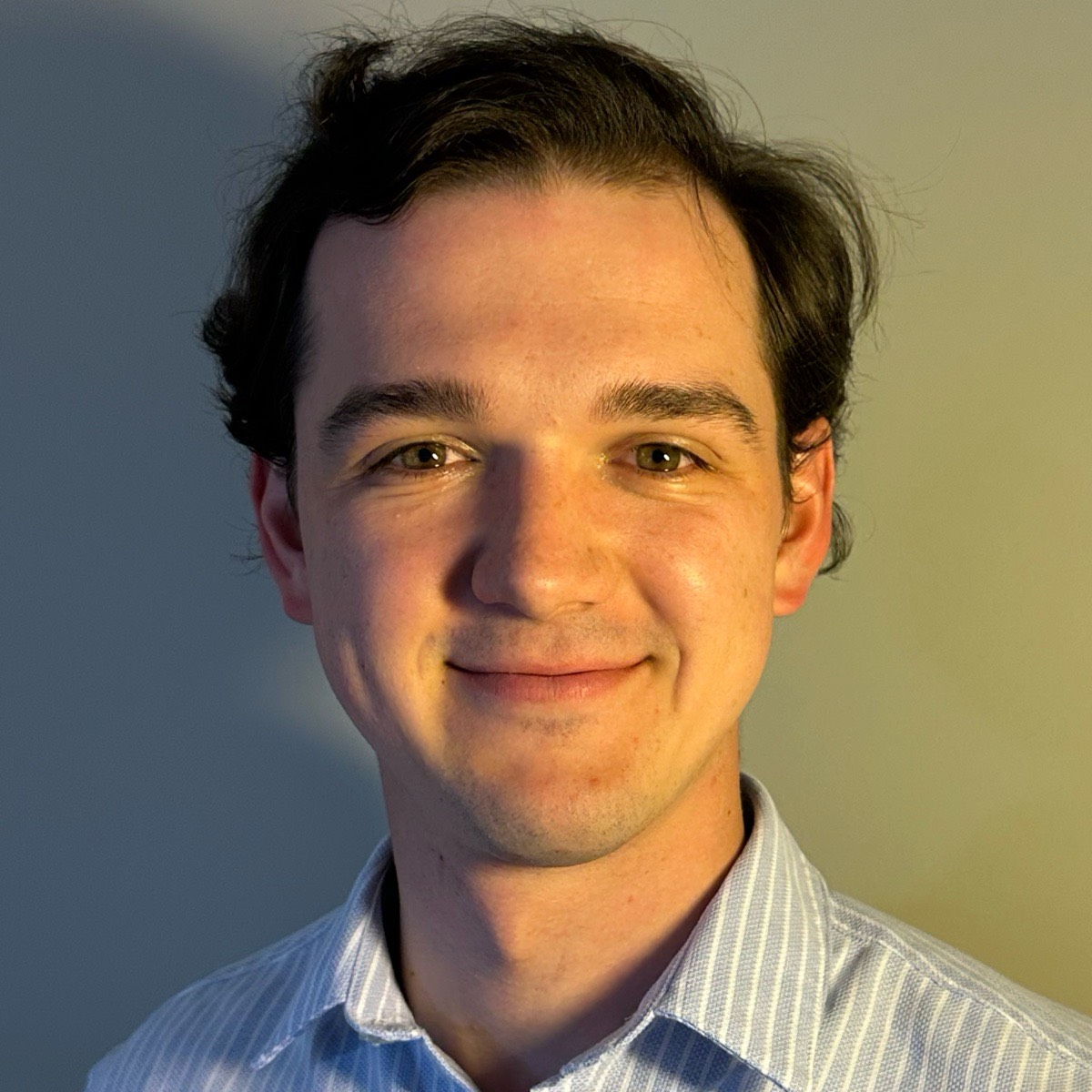 Александр Волков