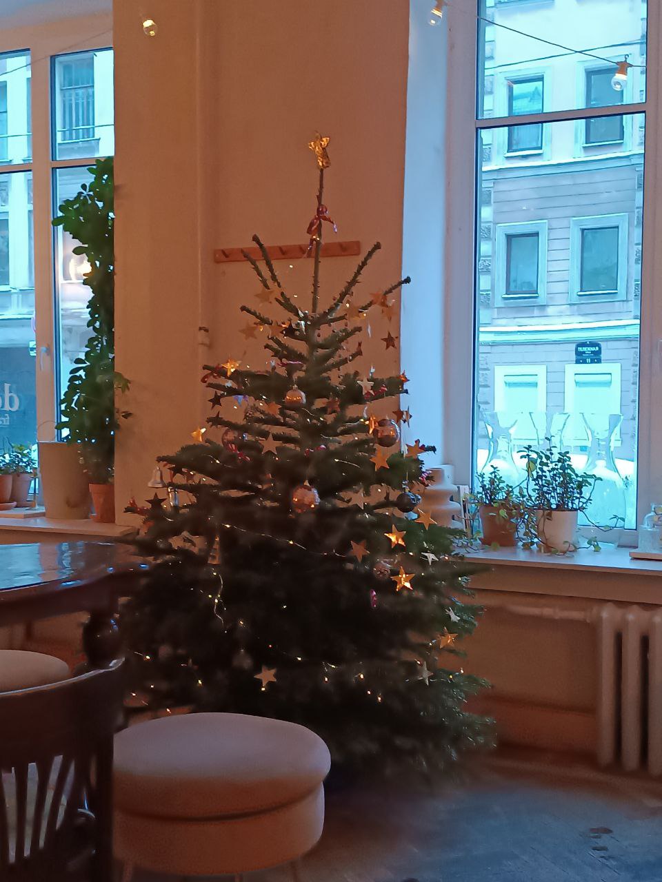 Новогоднее кофе-пати 1Сников проходит прямо
сейчас в Петербурге 🥳
Всем спасибо, кто добрался!
Кто хочет попасть на следующии кофепития

присоединяйтесь к чату | Сетка — социальная сеть от hh.ru