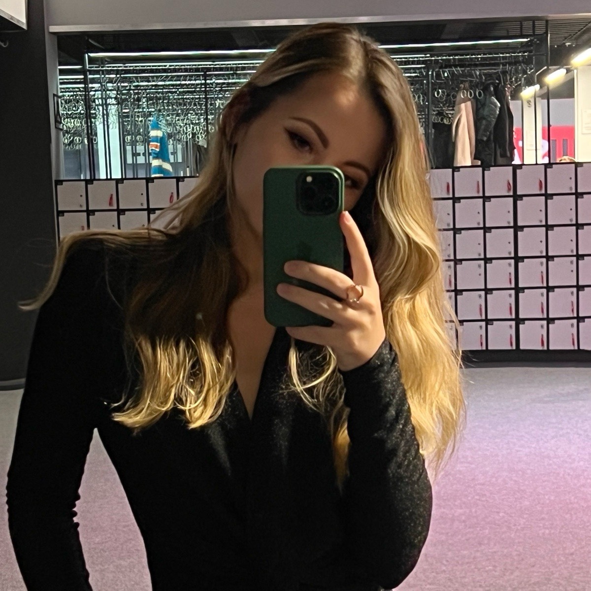 Veronika Gordeeva | Сетка — социальная сеть от hh.ru