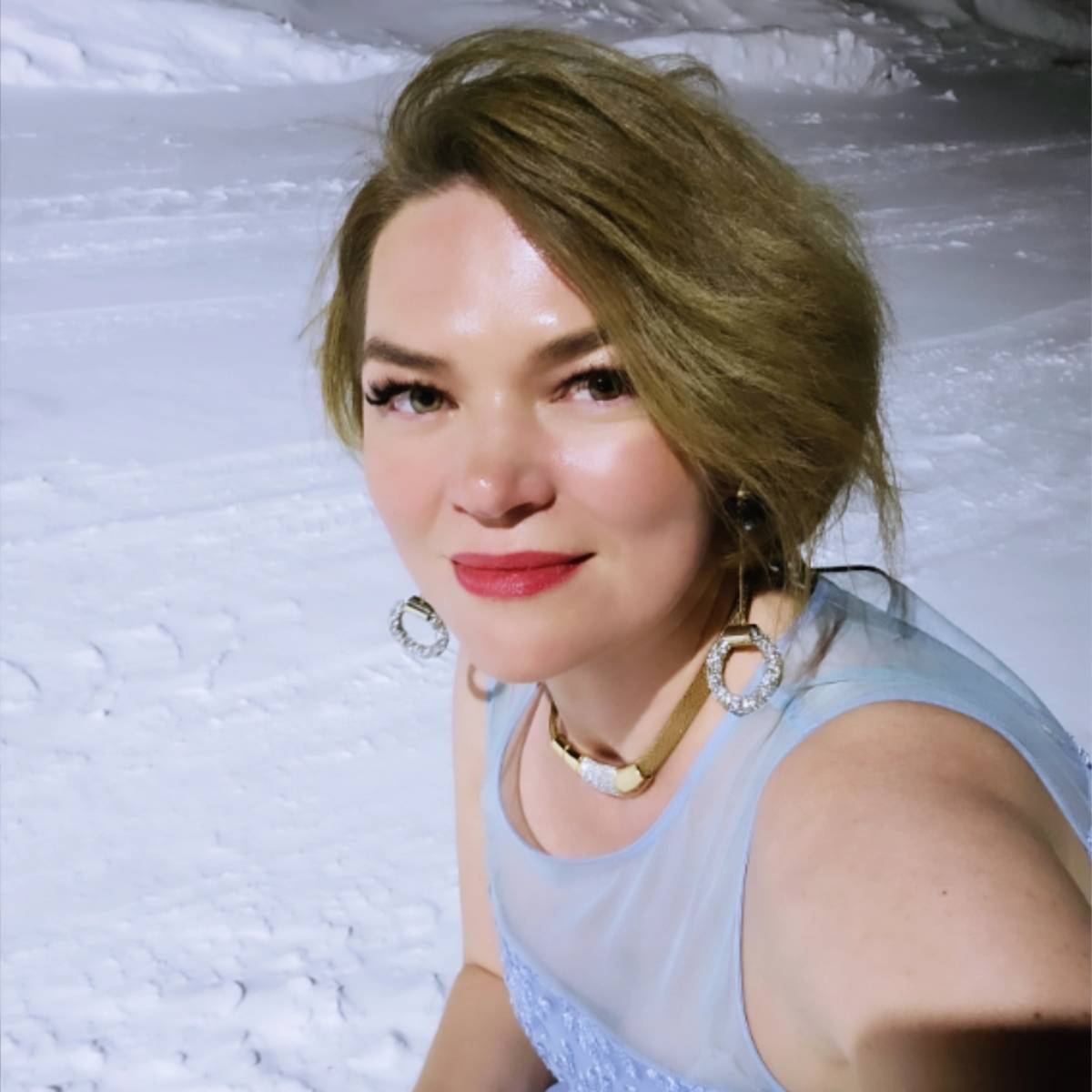 Светлана Ханиева