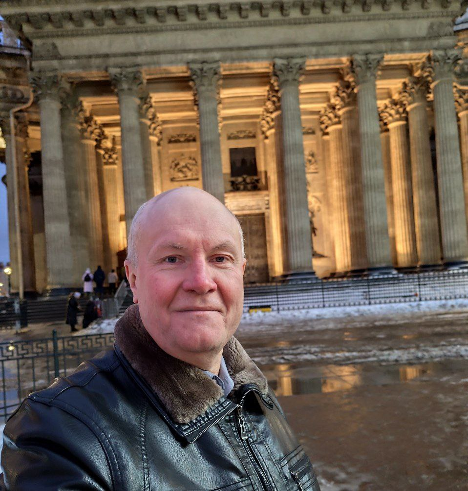 По вере вашей да будет вам  
Сегодня, в сочельник,  мы готовимся встретить Рождество,  наполненные надеждой и ожиданием чуда | Сетка — социальная сеть от hh.ru