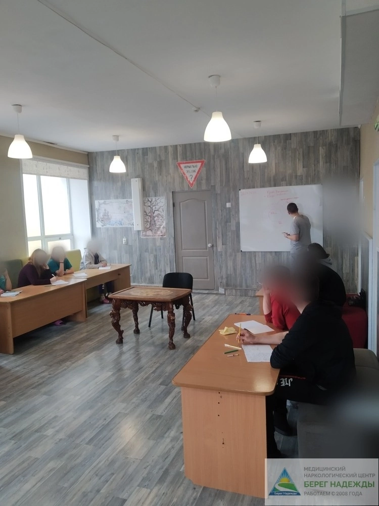 «…Хочу контролировать то, что по факту не могу…»
Интересная тема для обсуждения, можно рассматривать с разных точек зрения и она настолько многогранная , что даже подобрать ситуацию из любой сферы жиз... | Сетка — социальная сеть от hh.ru