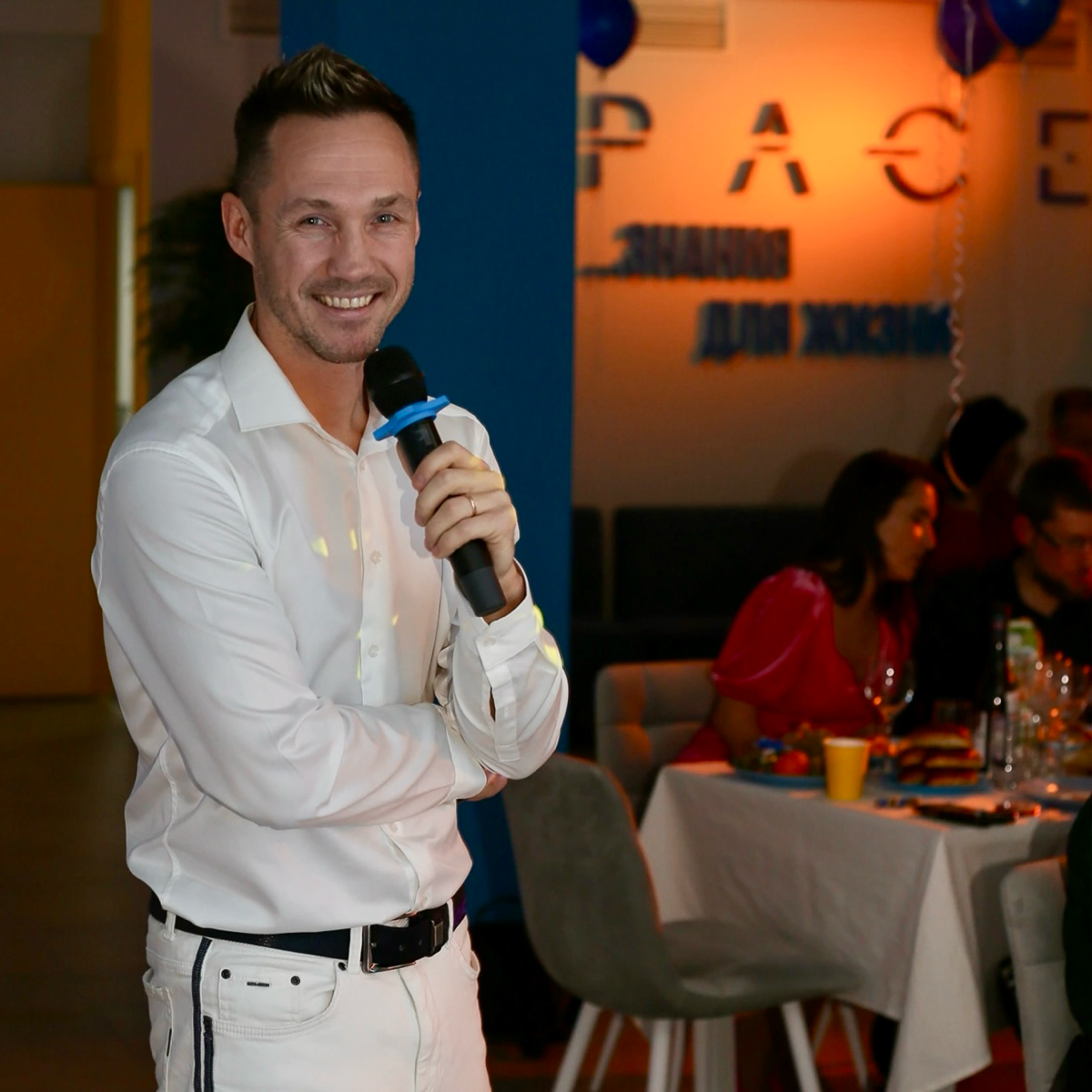 🍿 ВСЕ ФИЛЬМЫ СМОТРЕЛИ?
🎄 Каникулы продолжаются, а вы не знаете какие фильмы посмотреть?
🚀 На своей странице в SPACE я опубликовал файл с моим рейтингом фильмов ТОР-100
🔥 Заходите и скачивайте подборку... | Сетка — социальная сеть от hh.ru