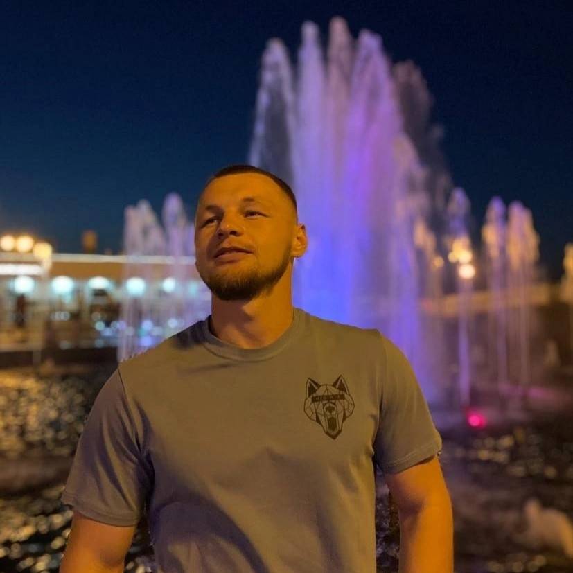 Александр Котов