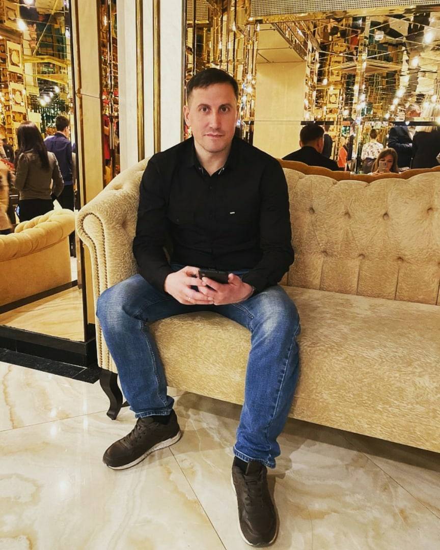 Дмитрий Небогатиков