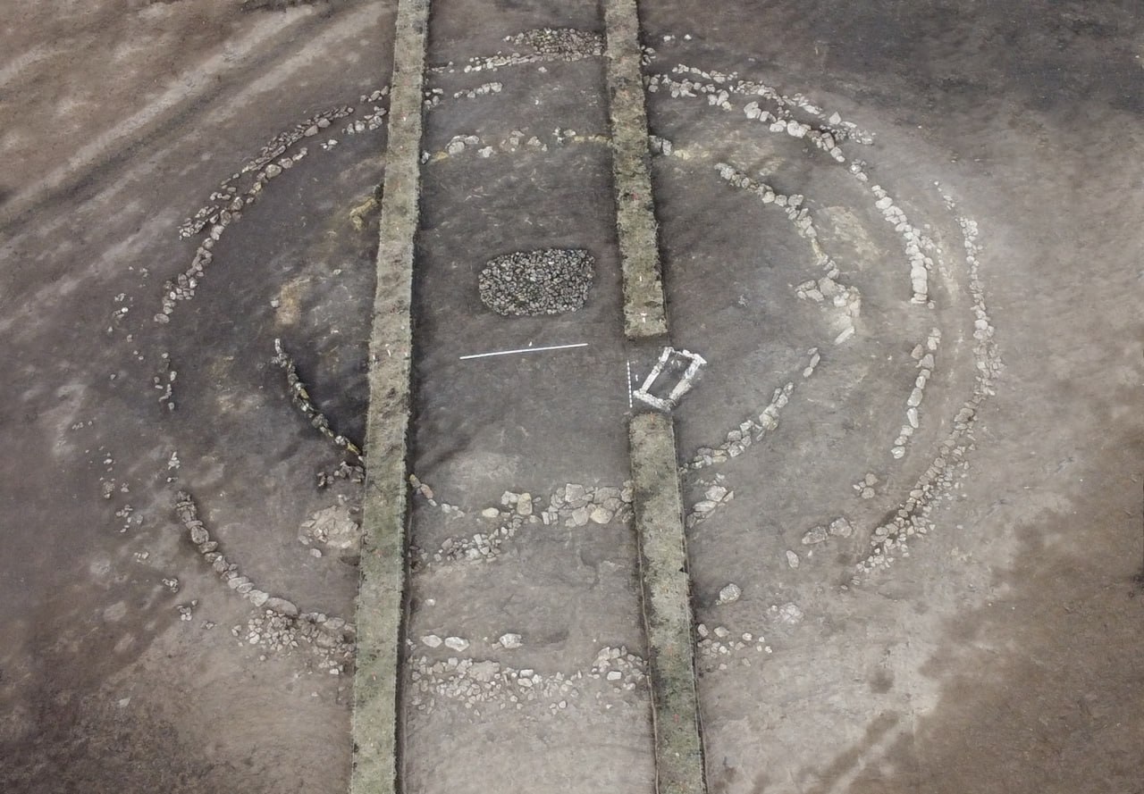 🏺Древние курганы раскопали археологи под Кисловодском
27 декабря начались раскопки памятников федерального значения «Рыбные пруды». Специалисты изучают три кургана | Сетка — социальная сеть от hh.ru