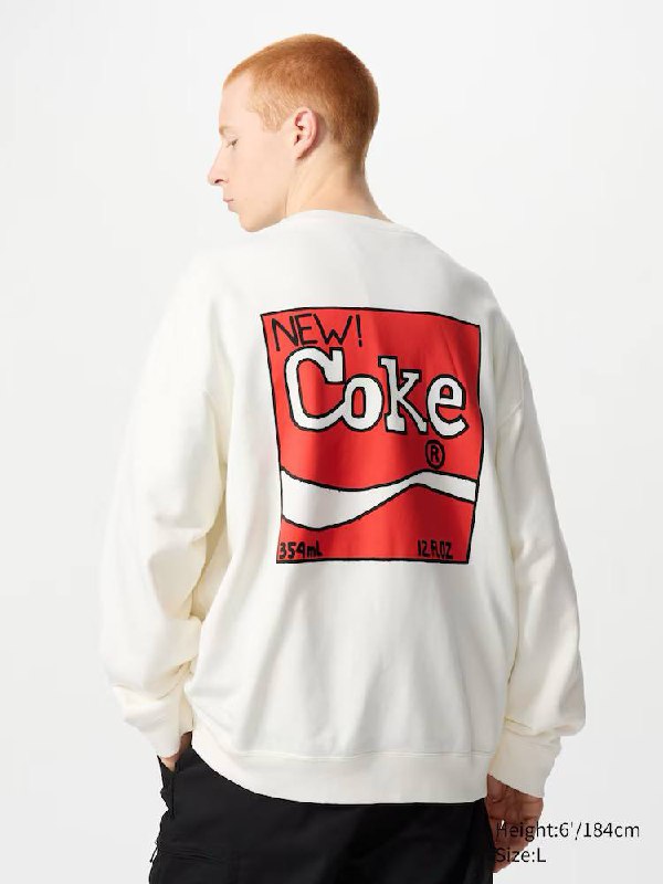 Прикол, в американском Uniqlo появилась коллаба с Coca-Cola от Кейт Харринг (дизайнер). Тишки продаются по 25 баксов (2750 рублей), а свитшоты по 40 баксов (4400 рублей) | Сетка — социальная сеть от hh.ru