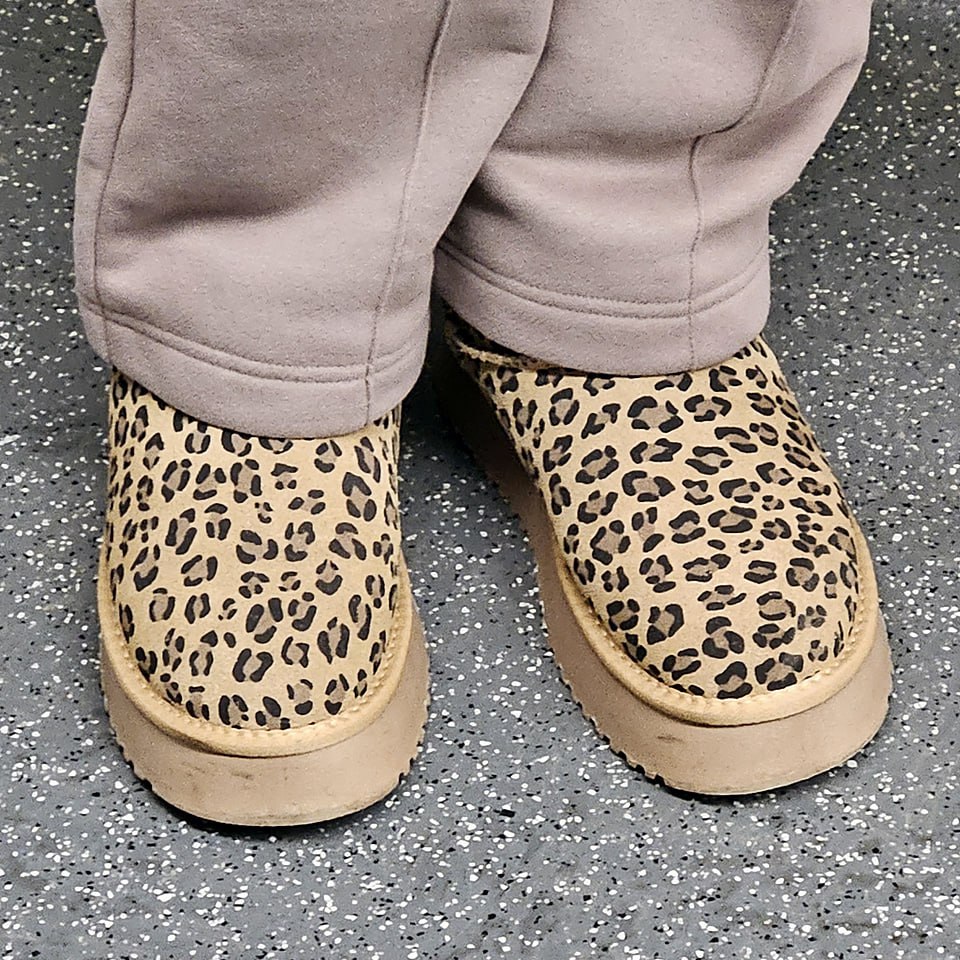 ЛЕОПАРДОВОСТЬ добралась и до угг
Держите ЛЕОПАРДОВЫЕ лапки
Очень похожие найдены вот тут
🪙Цена#1🪙Цена#2
И просто похожие вот тут
🪙Ссылка#3🪙Ссылка#4🪙Ссылка#5
🐆Кстати, ЛЕОПАРДОВОСТЬ попадалась осенью
во... | Сетка — социальная сеть от hh.ru