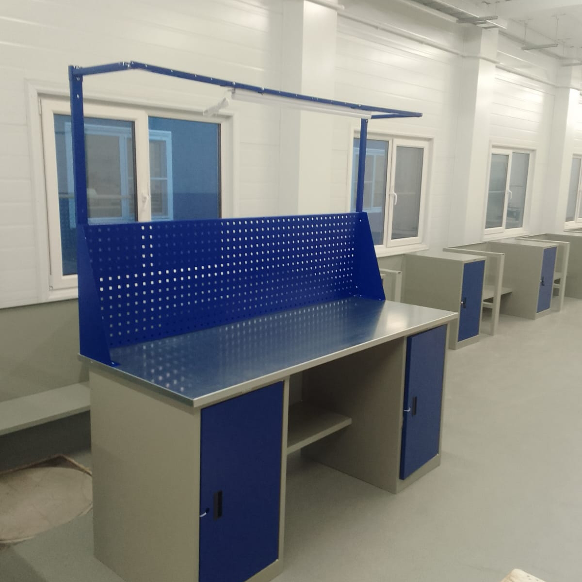 Профсейф . сейфы металлическая мебель, сейфы гардеробные системы