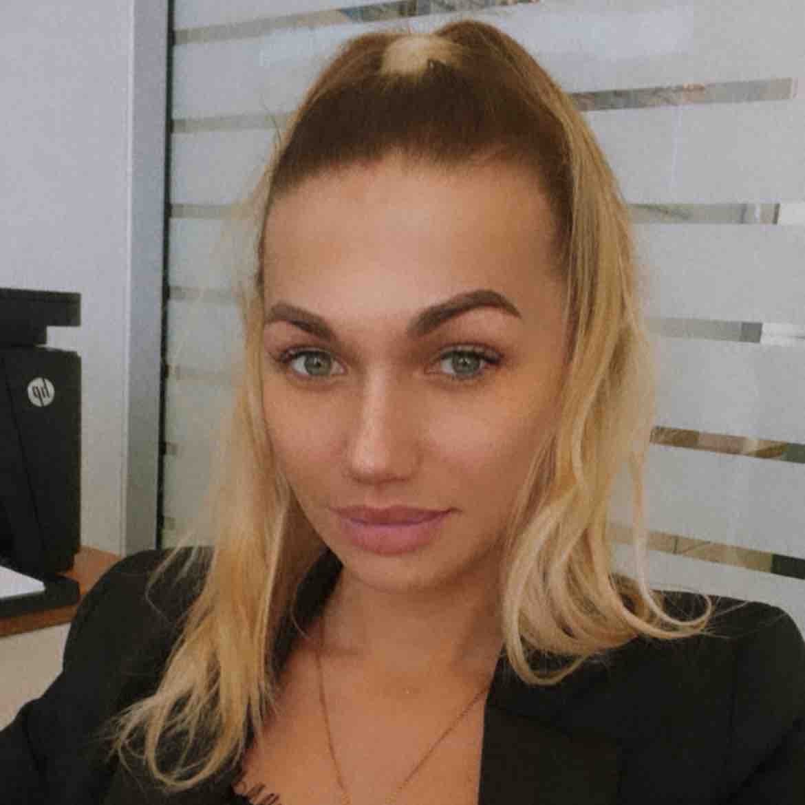 Анастасия Oстроухова | Сетка — социальная сеть от hh.ru