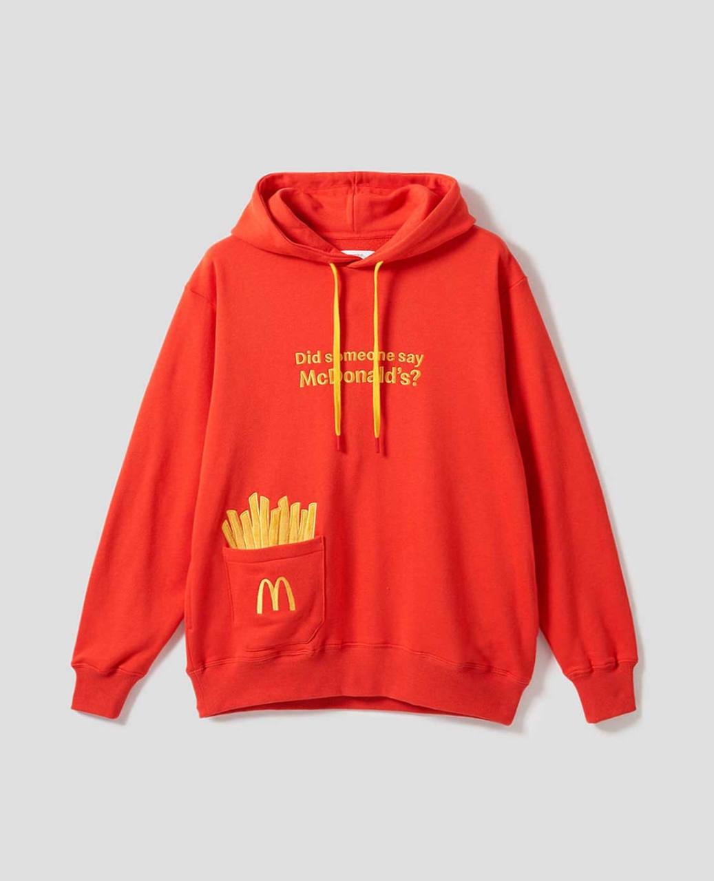 Стиль: Mcdonald’s выпустит коллекцию одежды совместно с японским брендом graniph! Официально дроп 21 января, но на сайте уже доступен предзаказ.
Мерч, который реально хочется.
🍕 зумеры любят пиццу | Сетка — социальная сеть от hh.ru