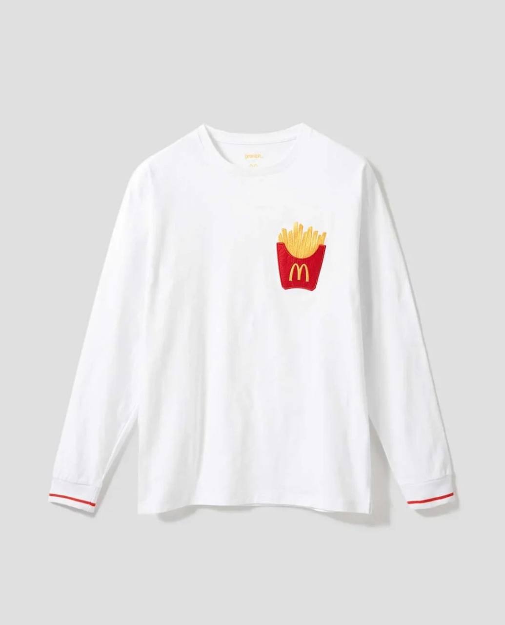Стиль: Mcdonald’s выпустит коллекцию одежды совместно с японским брендом graniph! Официально дроп 21 января, но на сайте уже доступен предзаказ.
Мерч, который реально хочется.
🍕 зумеры любят пиццу | Сетка — социальная сеть от hh.ru