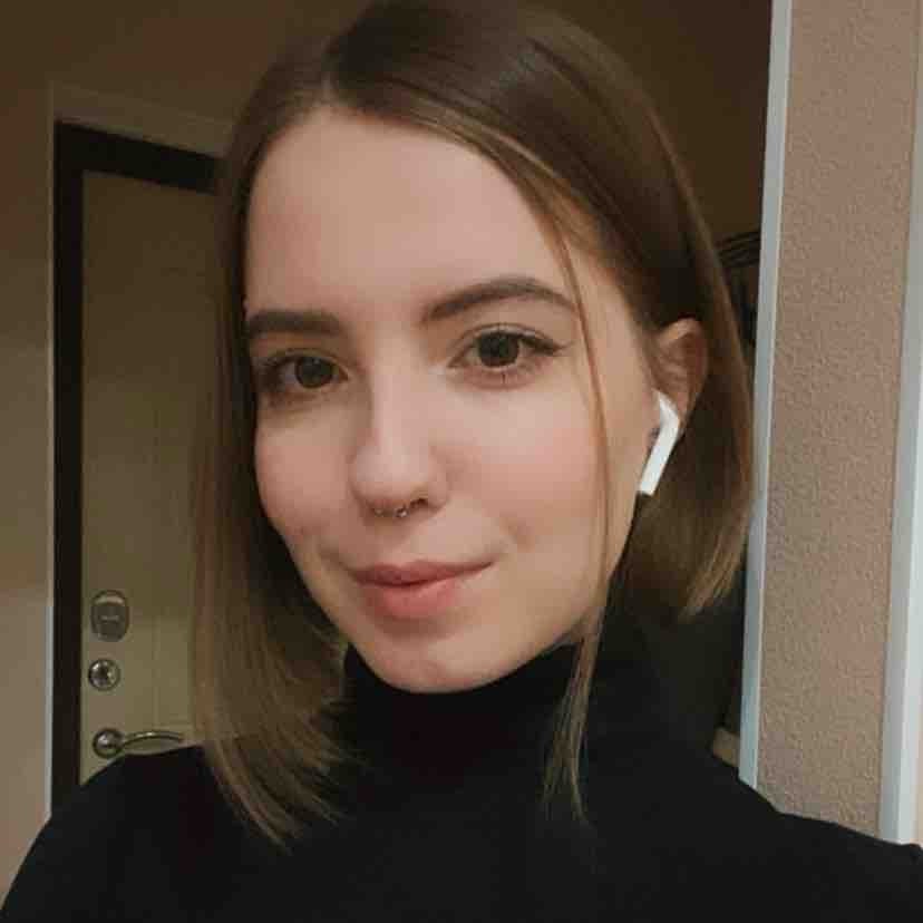 Любовь Зотова