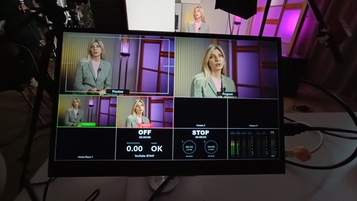 Всем привет! Я занимаюсь видео производством для медицины https://media-doc.ru/
Много успешных кейсов, опыт работы в видеопроизводстве 20 лет, в медицине 6 лет | Сетка — социальная сеть от hh.ru