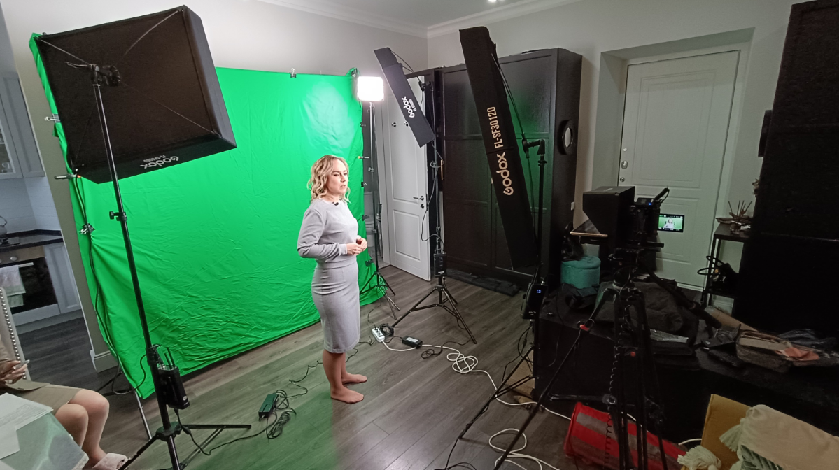 Всем привет! Я занимаюсь видео производством для медицины https://media-doc.ru/
Много успешных кейсов, опыт работы в видеопроизводстве 20 лет, в медицине 6 лет | Сетка — социальная сеть от hh.ru