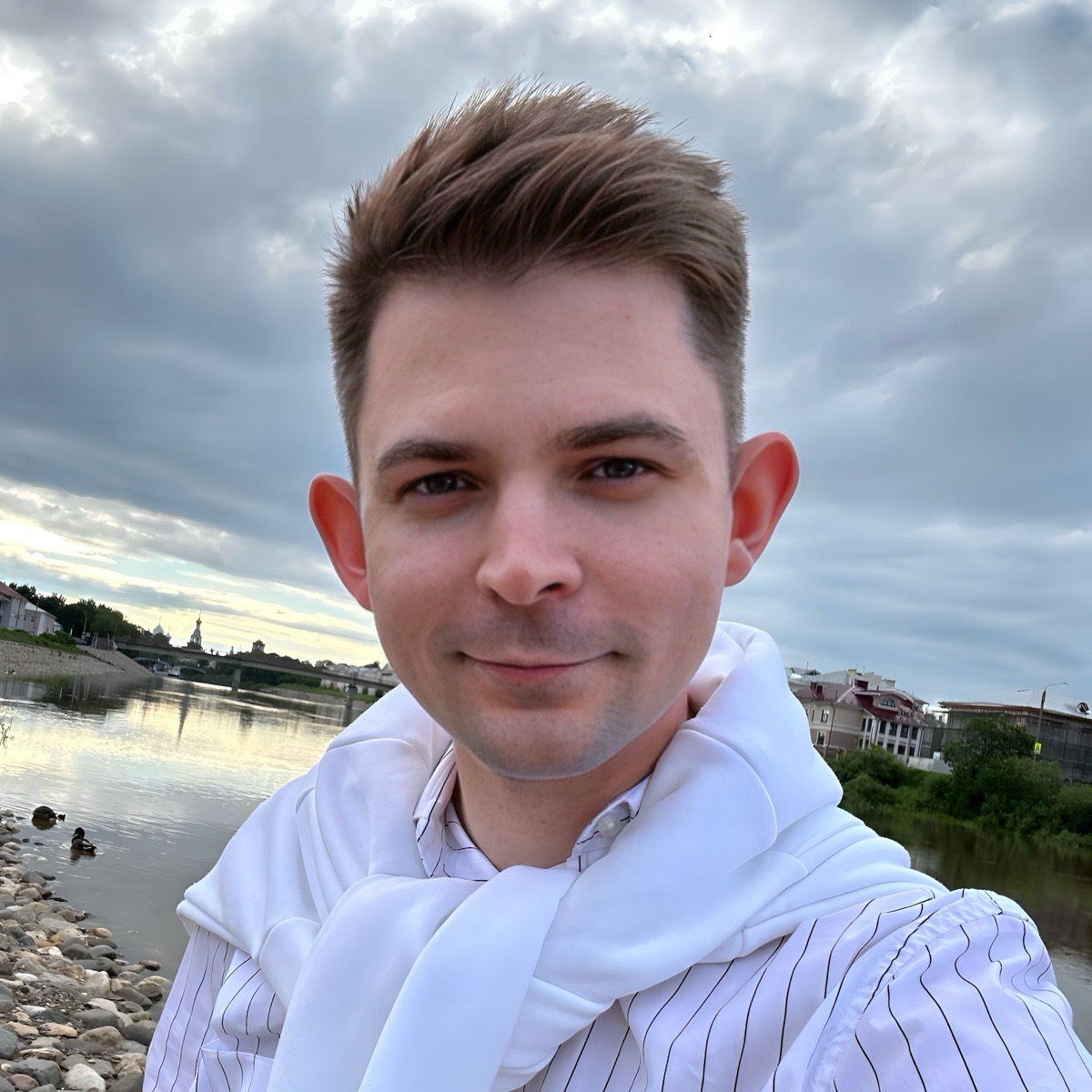 Михаил Медведев