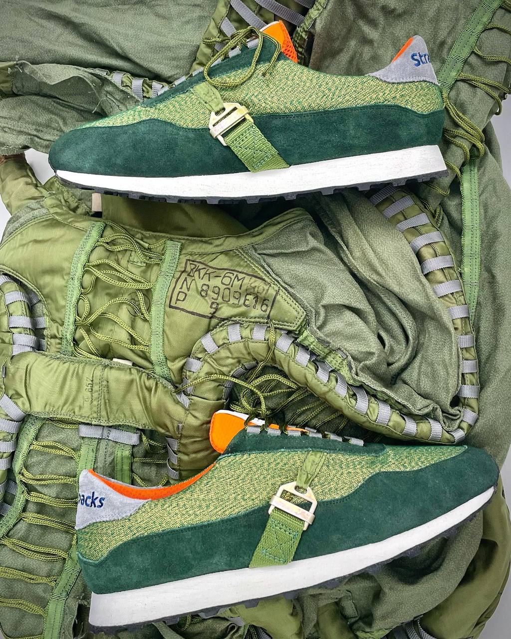 🪂 Кроссовки из костюма ВКК-6М от обувного мастера Андрея Кавешникова и бренда Stratopacks | Сетка — социальная сеть от hh.ru