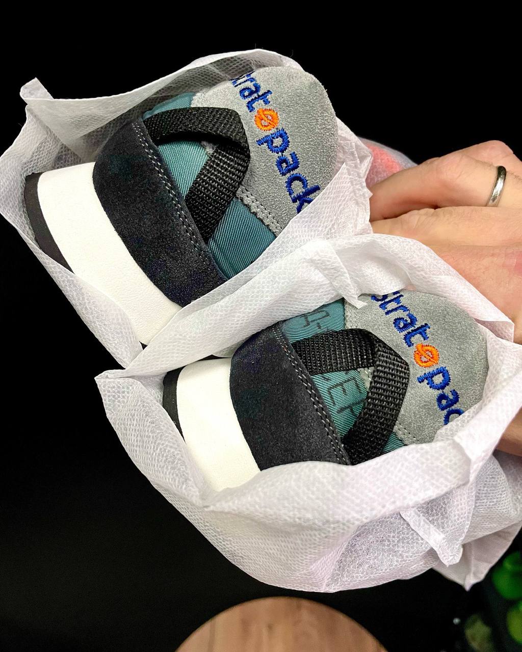 🪂 Кроссовки из костюма ВКК-6М от обувного мастера Андрея Кавешникова и бренда Stratopacks | Сетка — социальная сеть от hh.ru