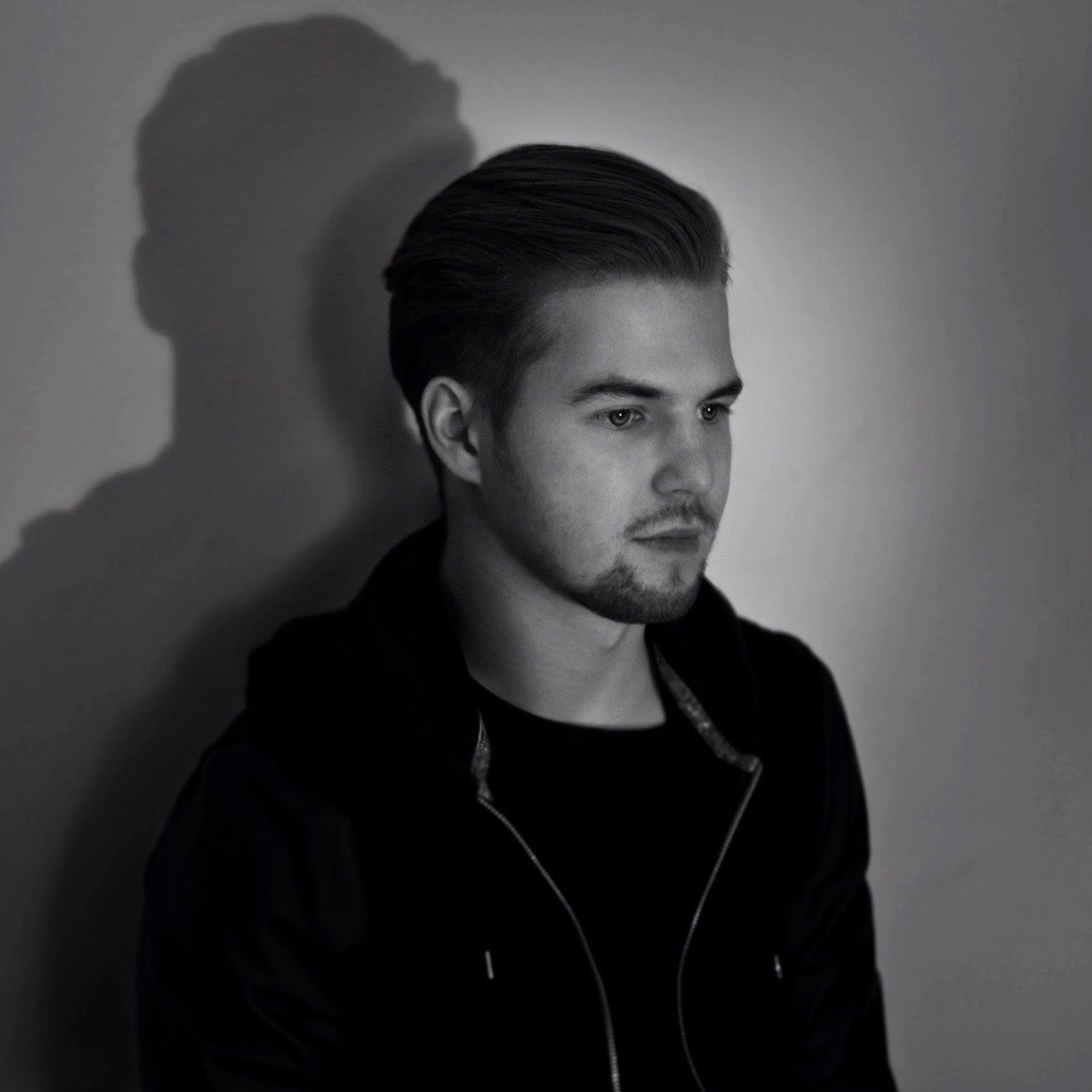 Никита Емельянов