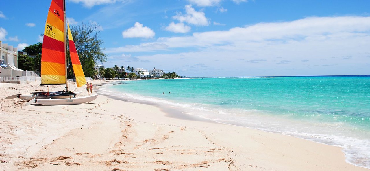 Caribbean Travel Guide: 2025’s Best Destinations, Events, Attractions and More
The Caribbean is a perennial dream destination for weary winter travelers and has a unique appeal at the start of a new y... | Сетка — социальная сеть от hh.ru
