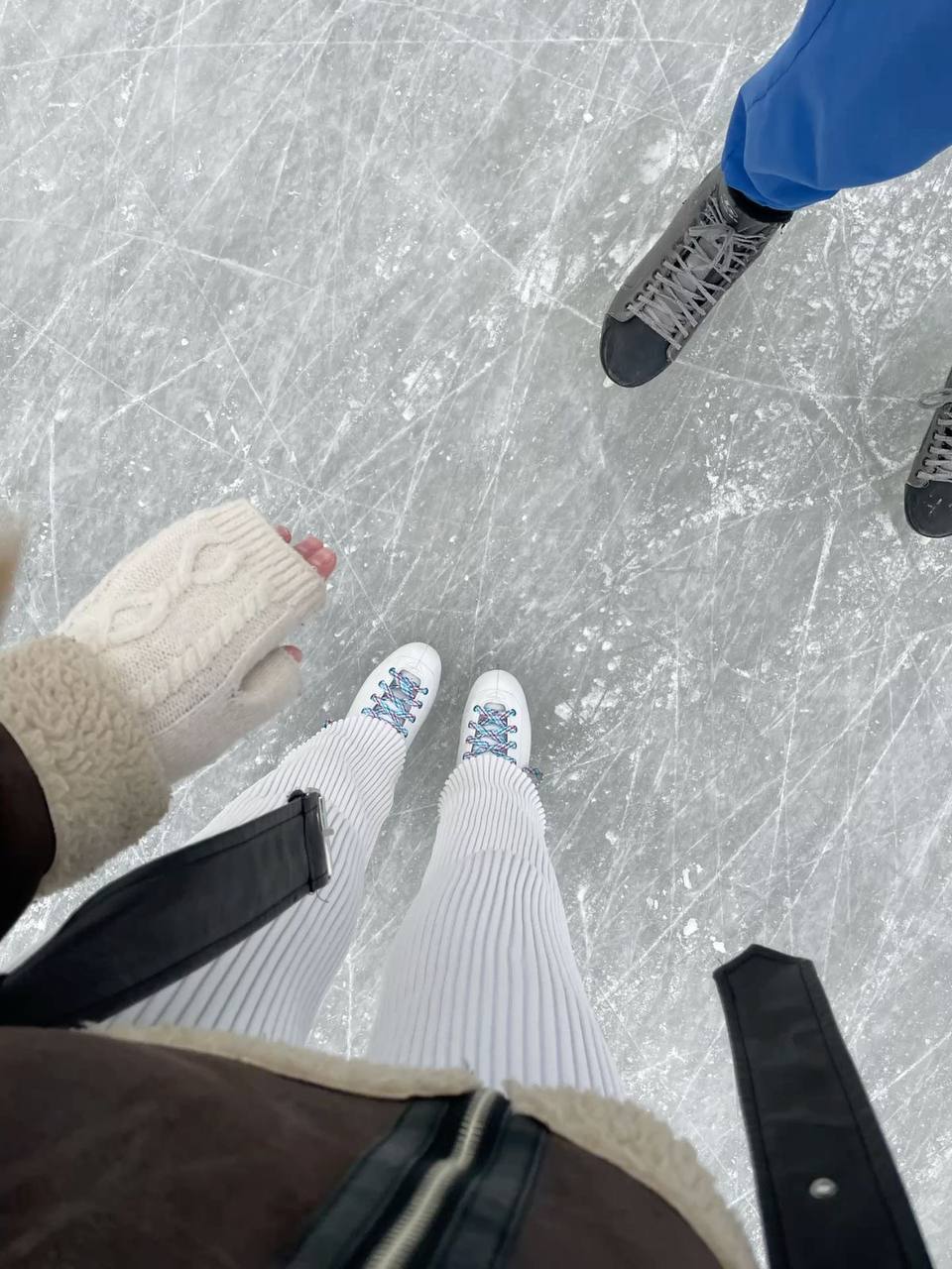 ⛸Сегодня бесплатный вход на каток «Усадебный» в усадьбе Воронцово
По понедельникам вход бесплатный для ВСЕХ😍
Подробнее
⏺️Стоимость проката — 400₽
📍м. Новаторская, Обручевский р-н, 5, стр | Сетка — социальная сеть от hh.ru